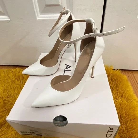 White aldo high heels - Picture 4 of 5